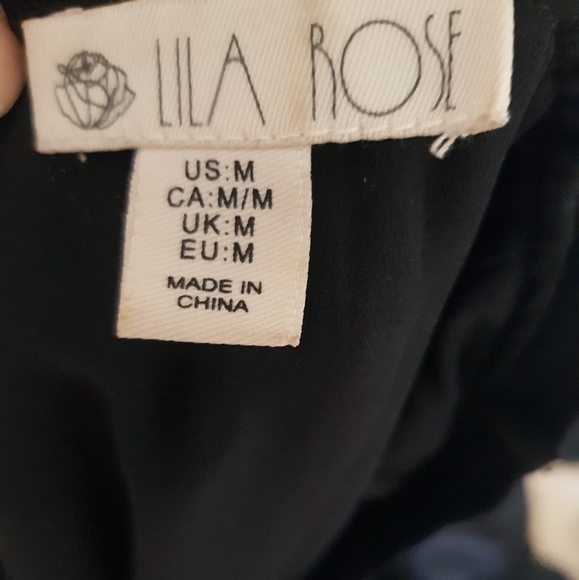 Blouse - Picture 2 of 3